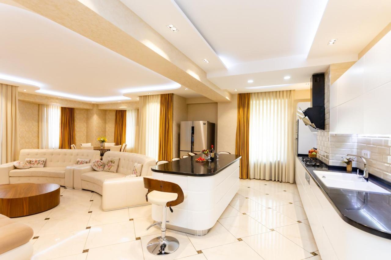 Central Cozy 3Bd-2Bath Apartment Tbilisi Exterior foto