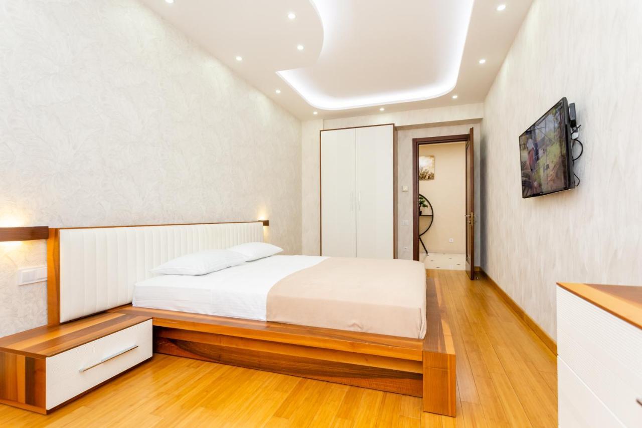 Central Cozy 3Bd-2Bath Apartment Tbilisi Exterior foto