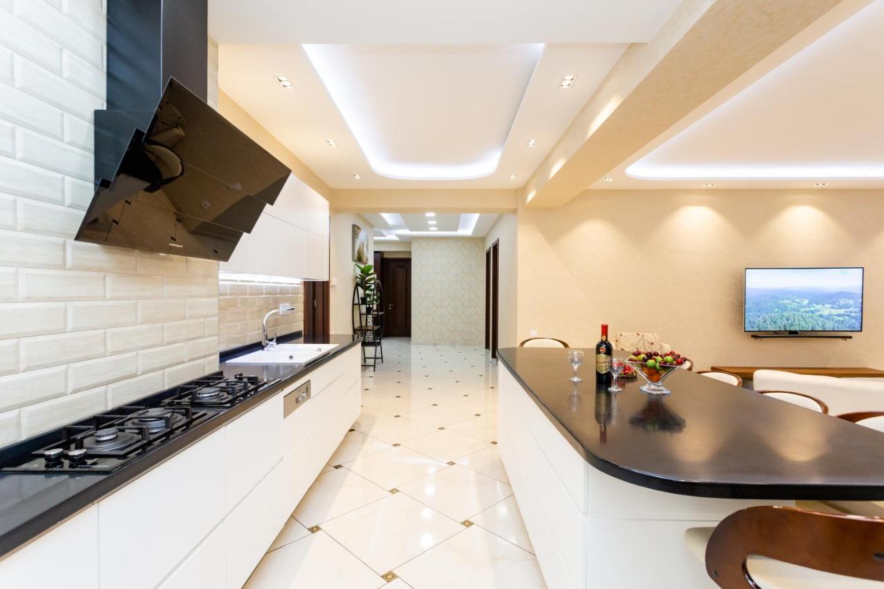 Central Cozy 3Bd-2Bath Apartment Tbilisi Exterior foto